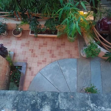 A Pousada Nomads Nest Hyderabad Exterior foto