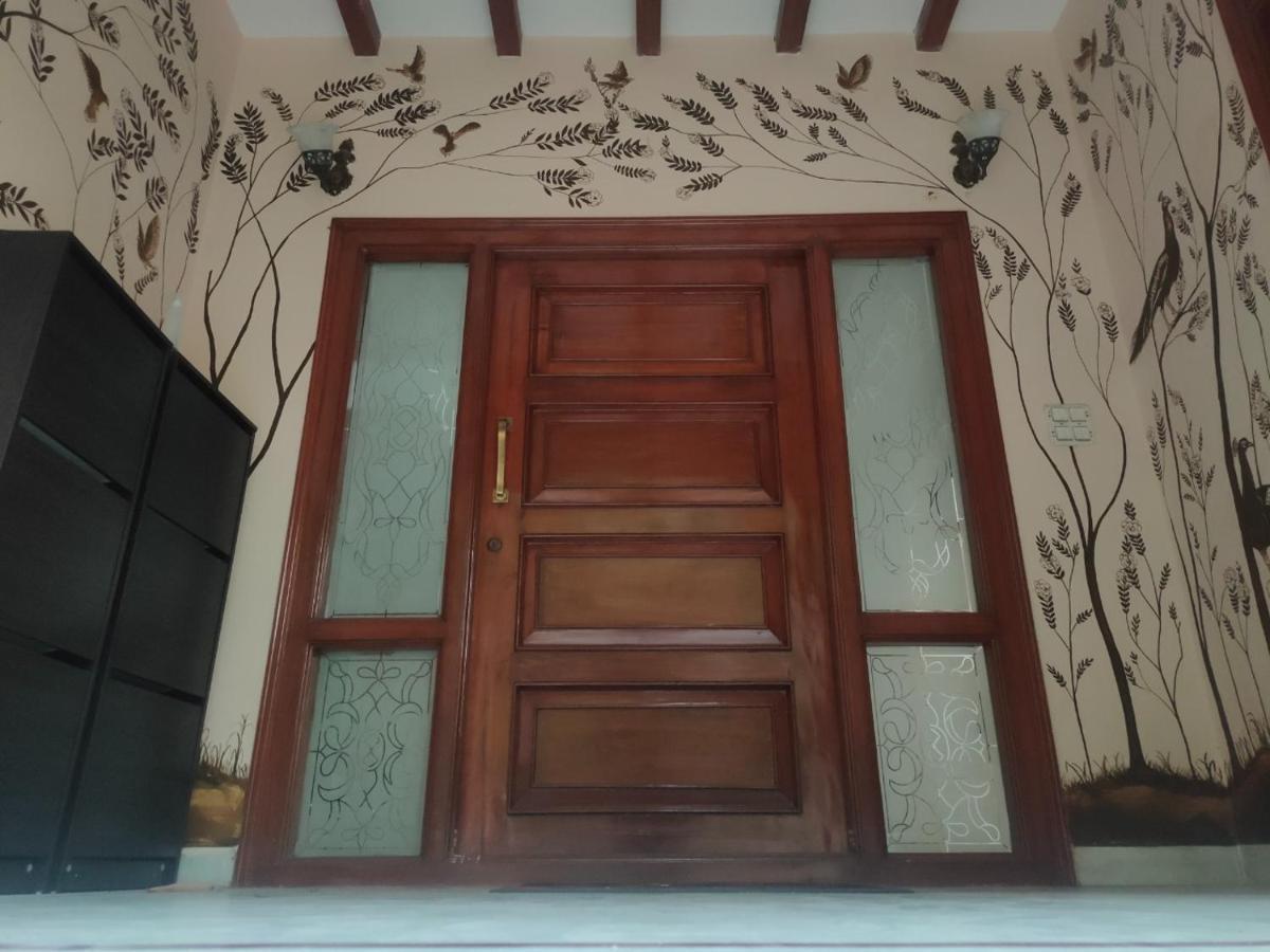 A Pousada Nomads Nest Hyderabad Exterior foto