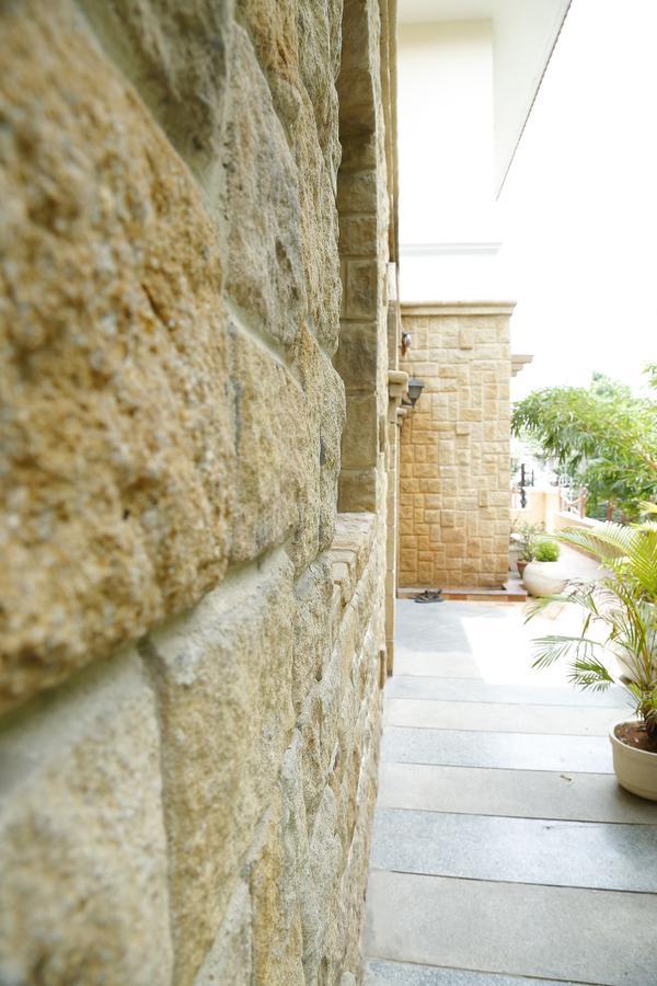 A Pousada Nomads Nest Hyderabad Exterior foto